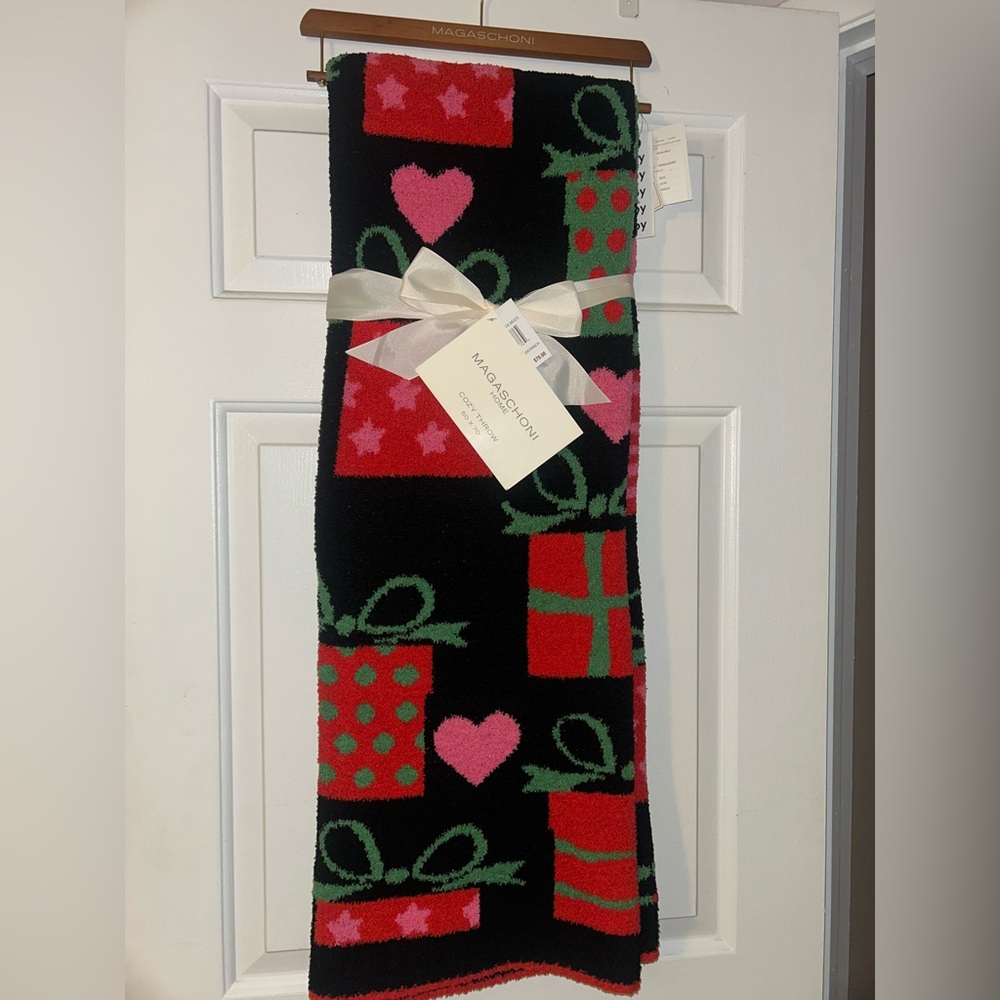 Magaschoni Holiday Throw Blanket with Red and Pink Accents